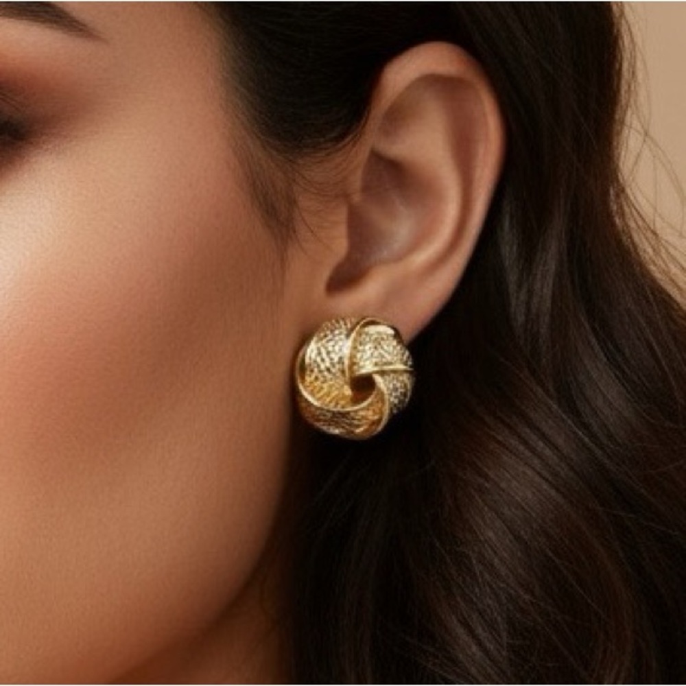 Gold Knot Earrings